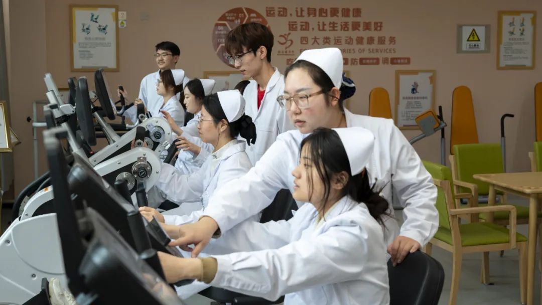 14221e03-9ccf-4303-aeae-8eac763c86d8.jpg