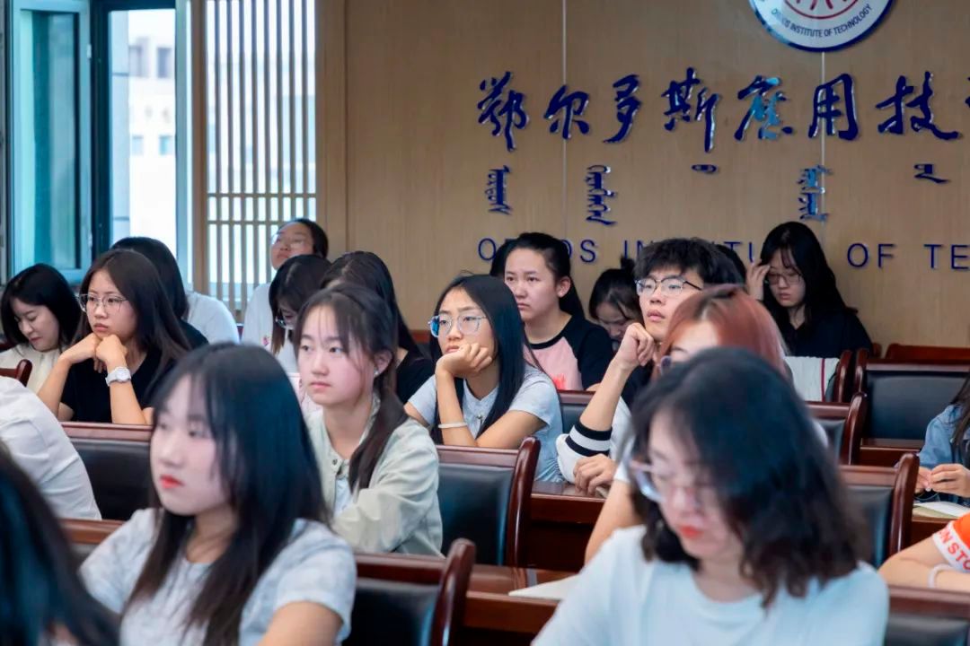 7a752699-4fae-4c6f-b4e3-c89da5b973a9.jpg