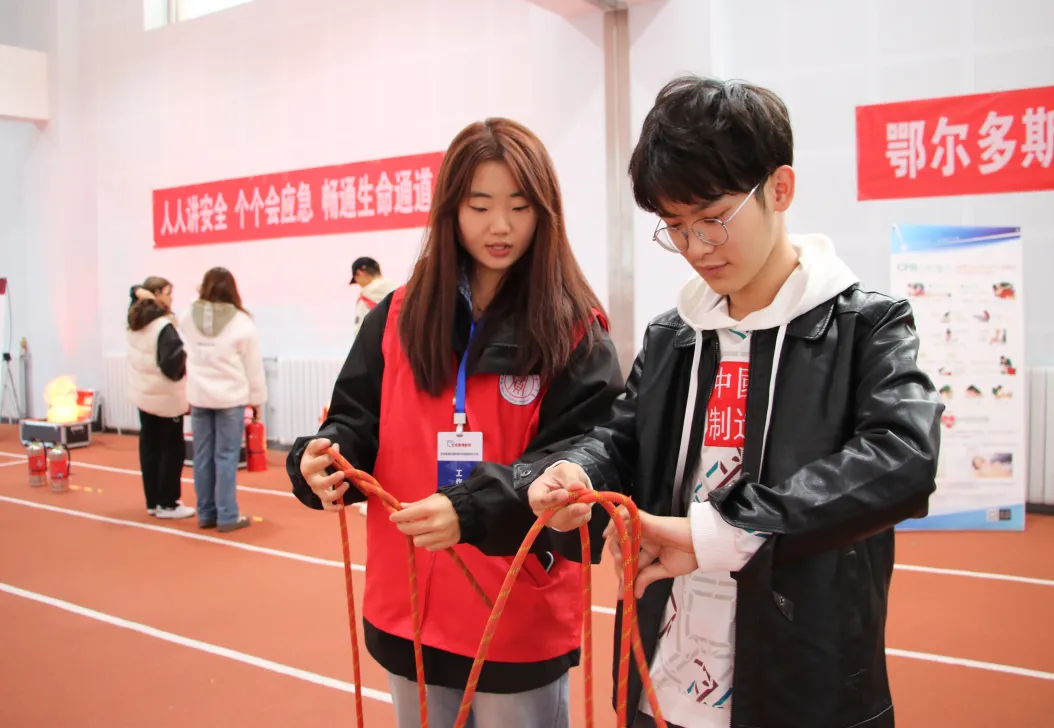 c6d7fbe7-ca0e-49d5-b833-87fe39037bee.jpg